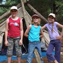 004 GE DIGITAL CAMERA