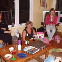 076 (2) GE DIGITAL CAMERA