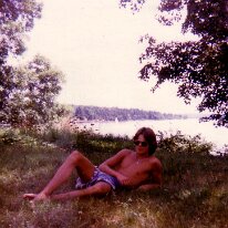 Me sunglasses cottage