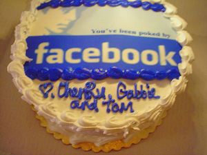 facebook_cake.jpg